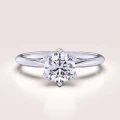 verlobungsring-solitaire-classic-moissanit-1ct-brillantschliff-weissgold-hariets.jpg
