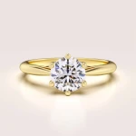Verlobungsring in 24h mit Moissanit – Solitaire: Prisma aus 14k Gold