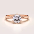 verlobungsring-solitaire-prisma-moissanit-1ct-brillantschliff-roségold-hariets.jpg