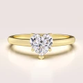 verlobungsring-solitaire-herz-moissanit-1ct-herzschliff-gelbgold-hariets.jpg