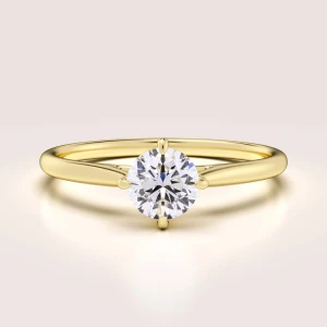 Verlobungsring in 24h Solitaire mit Moissanit – Aura aus 14k Gold