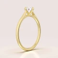 verlobungsring-solitaire-aura-moissanit-0-5ct-brillantschliff-gelbgold-front-hariets.jpg