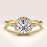 Verlobungsring in 24h Halo mit Moissaniten – Mirage aus 14k Gold