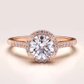 verlobungsring-halo-moissanit-1ct-brillantschliff-roségold-mirage-hariets.jpg