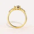 Verlobungsring-Trinity-Moissanit-2ct-Marquiseschliff-Gelbgold-Front-Olympia-Hariets.jpg