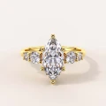 Verlobungsring-Trinity-Moissanit-2ct-Marquiseschliff-Gelbgold-Olympia-Hariets.jpg